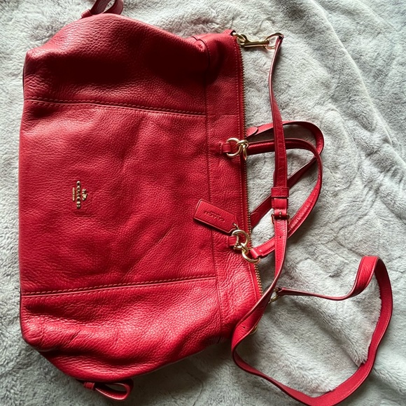 Coach - Picture 2 of 5